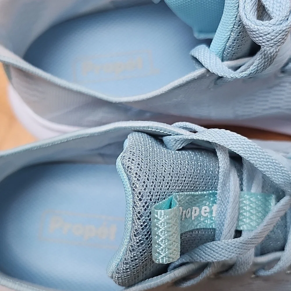 Propet Women's Travelbound Spright Baby Blue Sneakers Size 9 Orthodic Arch Walk‎
